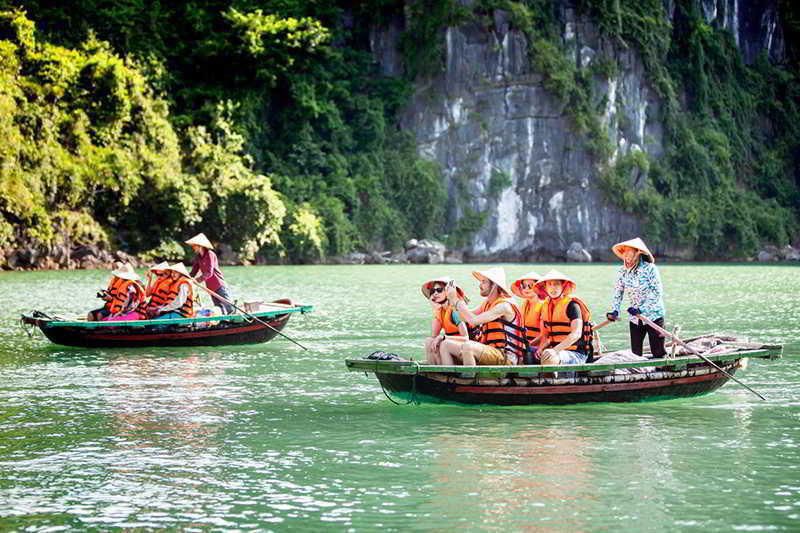 Bhaya Classic Cruises Ha Long Buitenkant foto
